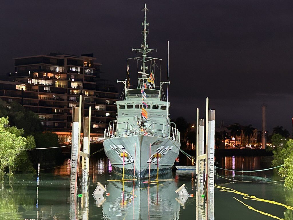 HMAS Townsville HMAS Townsville –now securely positioned for display and preservation using Beard Drillings marine anchorage drilling services